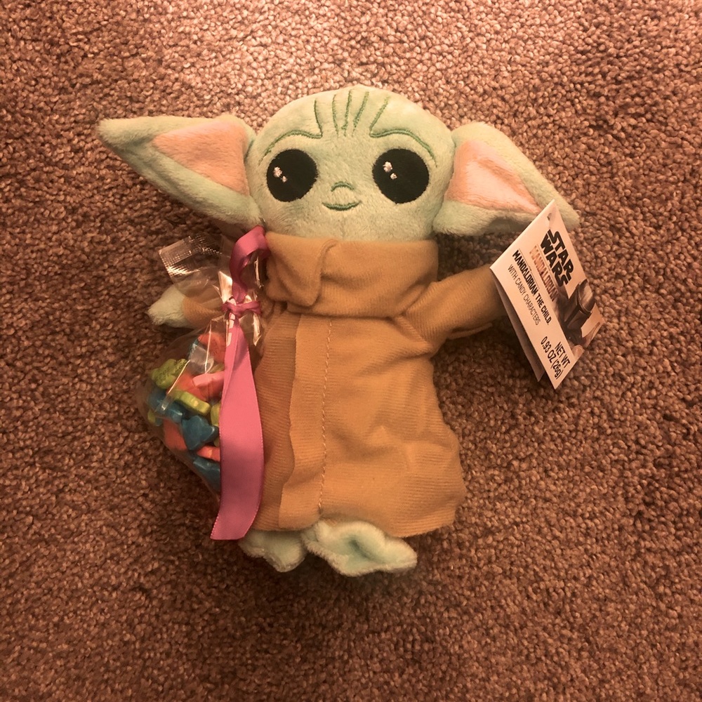 Cute baby yoda Star Wars plush with candy - grogu 7”